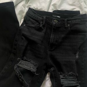 Fashion nova high waisted mom distressed Jean in vintage black wash